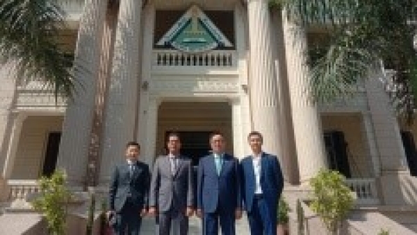 Al-Gizawy hosts the Ambassador of Kazakhstan in Cairo